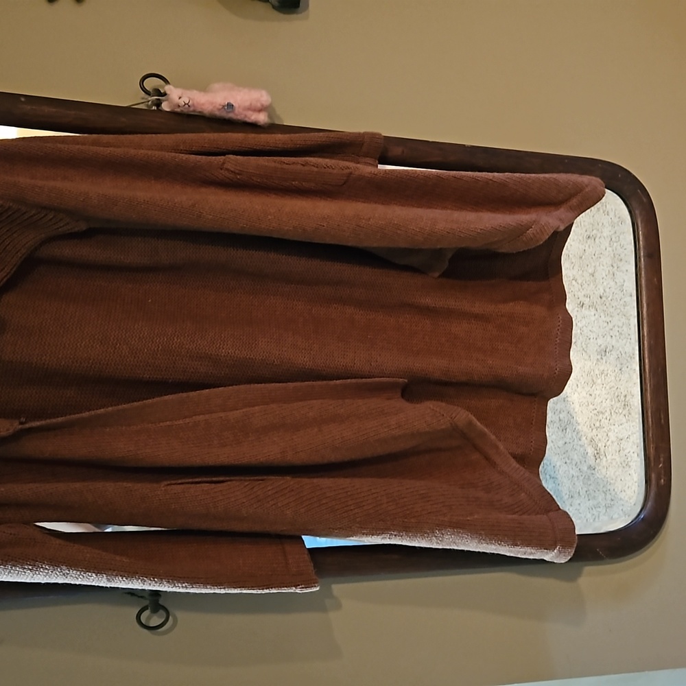 Sweater - Picture 2 of 2